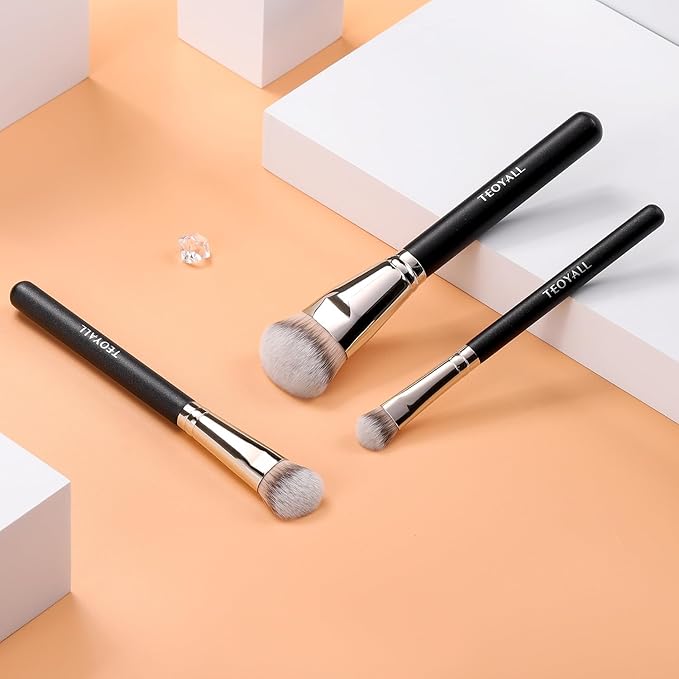 TEOYALL Flat Angled Foundation Brush, Large Dense Synthetic Bristles Kabuki Brush for Base Makeup with Liquid Cream Powder