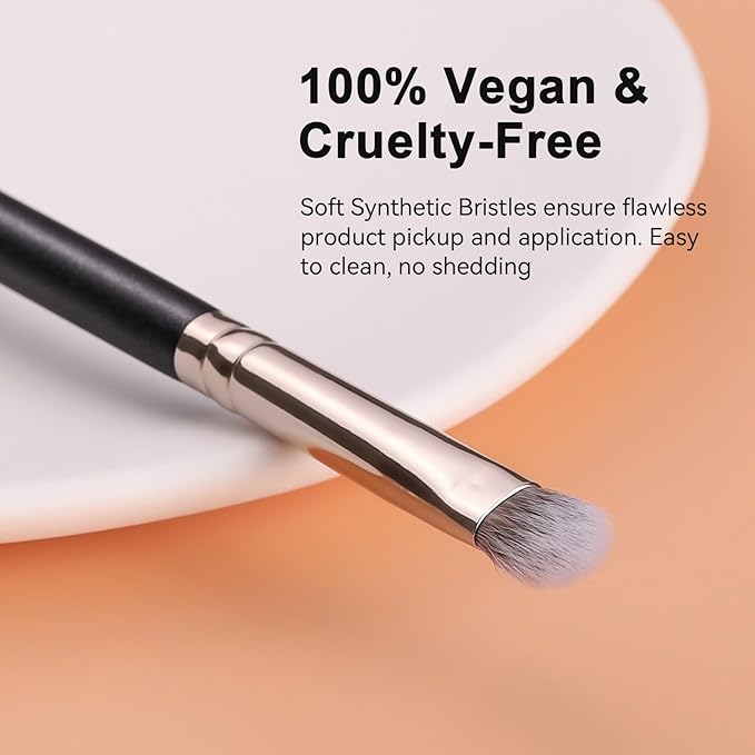 TEOYALL Eye Crease Brush, Soft Dense Synthetic Bristles Eyeshadow Brush Flat Concealer Brush For Powder Cream Concealer Highlight
