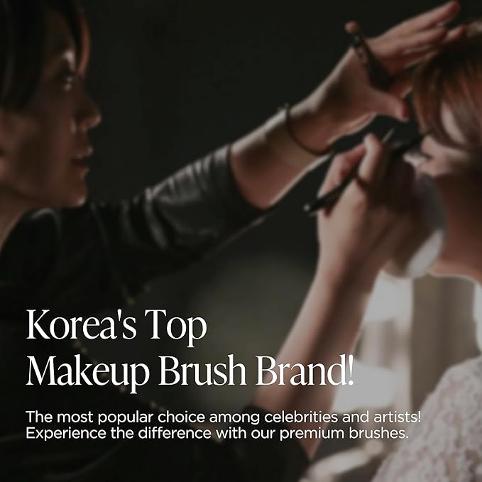 Piccasso 300 Eyeliner and Concealer Brush – Dual-Use Angled Brush for Gel Eyeliner and Spot Concealing, Soft and Precise Eye Makeup Brush for Tightlining and Coverage, Korean Professional Makeup Tool