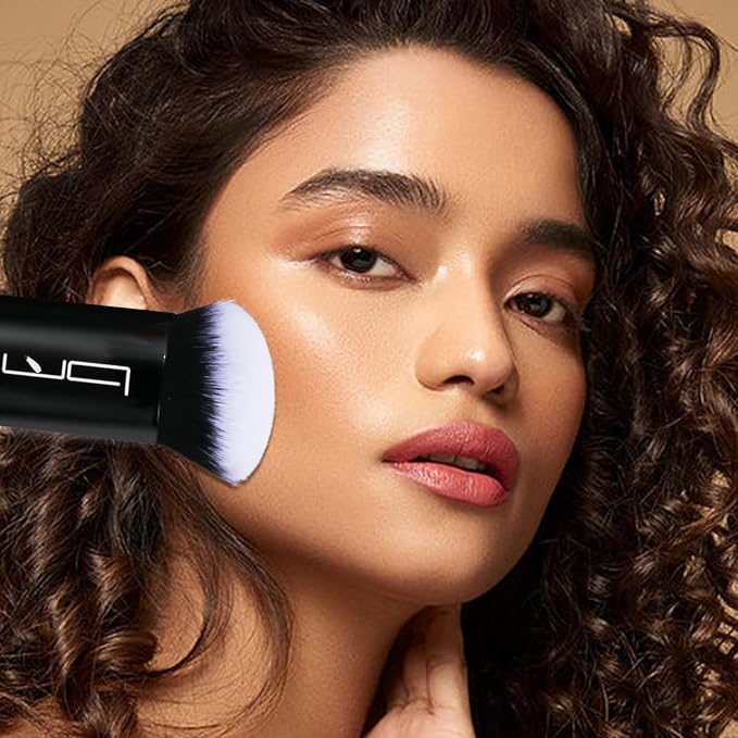 Angled Foundation Makeup Brush, Kabuki Brush For Powder, Blush, Bronzer, Concealer, Portable Brush Cover, Perfect for Travel