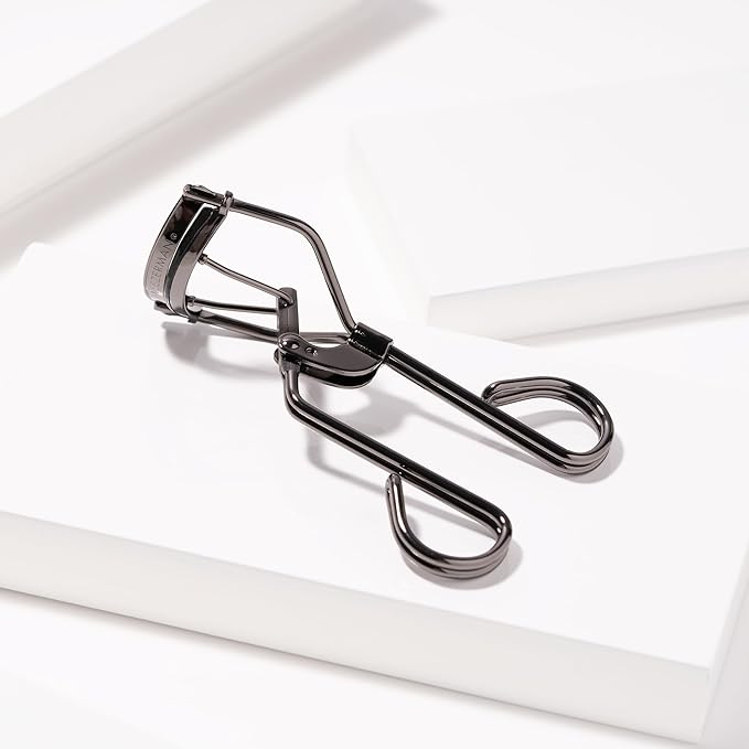Tweezerman Pro Master Black Eyelash Curler - Designed for Almond-Shaped Eyes