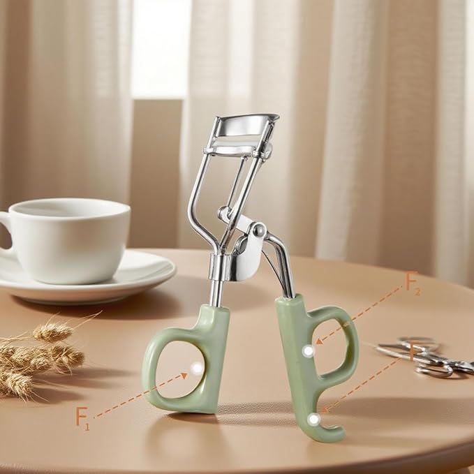 Professional Eyelash Curler,1 Count Eyelash Curlers, Eyelash Curler with Pads, Pain-Free Lash Curler with Non-Slip Handle, Gentle for Sensitive Eyes, Fits All Eye Shapes (Green)