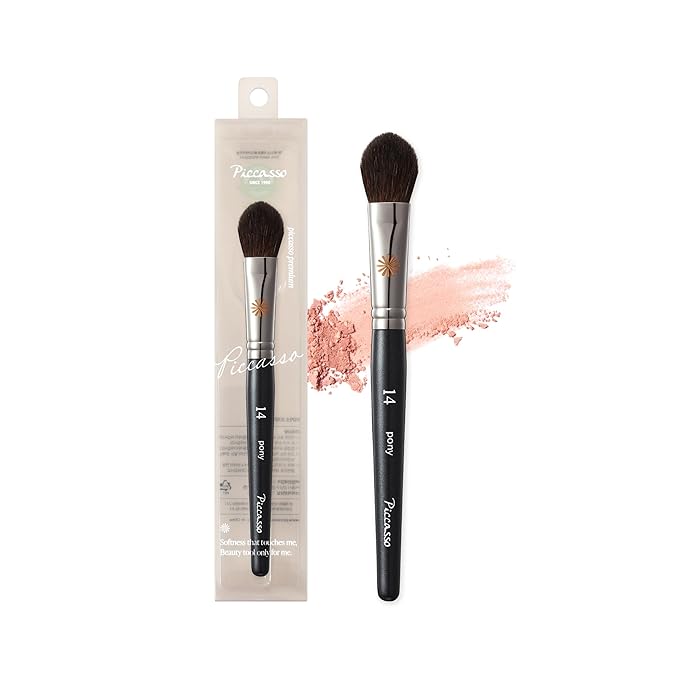 Piccasso PONY14 Makeup Brush– Soft Tapered Blush & Highlighter Applicator for Face Makeup, Fluffy Powder Finish with Soft Hair, Small Size for Precision, Professional Korean Beauty Essential