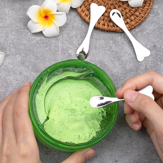 3pcs Mini Metal Makeup Spatula, Reusable Cosmetic Cream Spatulas Spoon, Skincare Scoop Applicator Facial Massage Beauty Tools for Mixing and Sampling Face Eye Cream- Silver