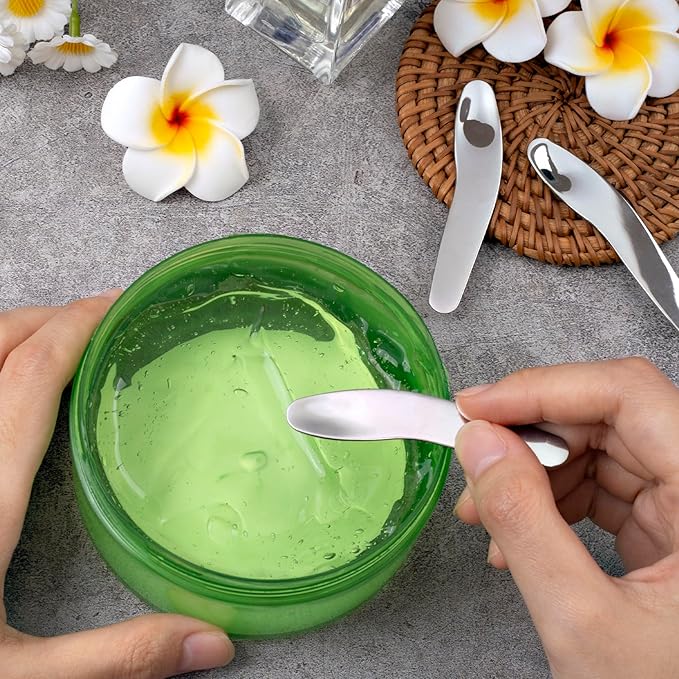 3pcs Mini Metal Makeup Spatula, Reusable Cosmetic Cream Spatulas Spoon, Skincare Scoop Applicator Facial Massage Beauty Tools for Mixing and Sampling Face Eye Cream- Silver