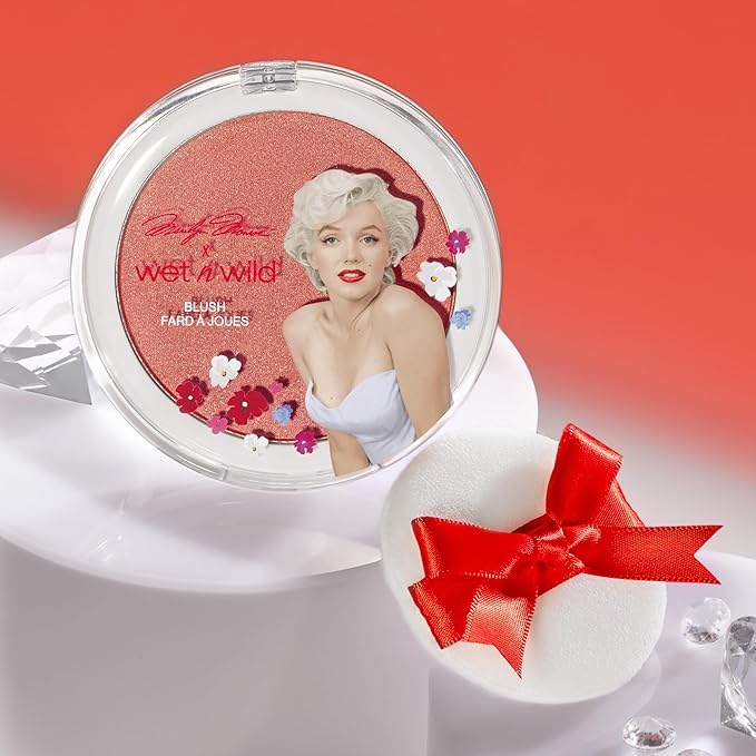 wet n wild Marilyn Monroe Collection Icon Blush – Velvety Pearlescent Powder Blush, Buildable & Blendable Formula Infused with Vitamin E, Includes Sponge Applicator, Cruelty-Free – Rose
