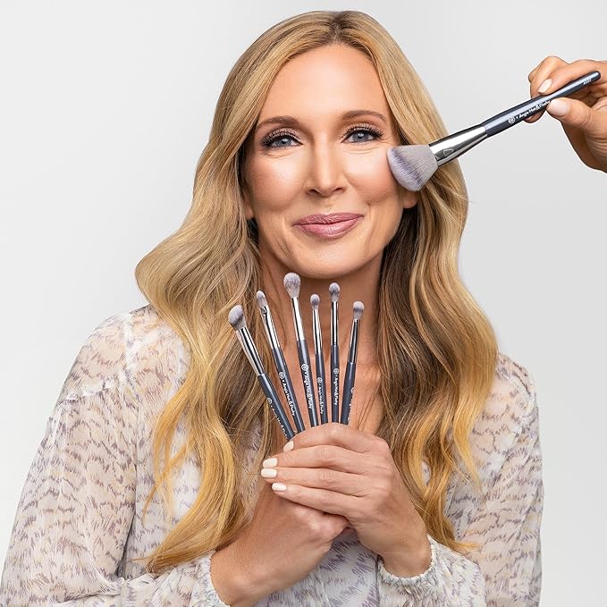 BK BEAUTY - ANGIE HOT & FLASHY A507 ANGLED BLUSH BRUSH – For Blush, Bronzer & Contour, Fluffy Angled Brush for Seamless, Streak-Free Finish