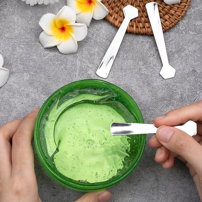 3pcs Mini Metal Makeup Spatula, Reusable Cosmetic Cream Spatulas Spoon, Skincare Scoop Applicator Facial Massage Beauty Tools for Mixing and Sampling Face Eye Cream- Silver