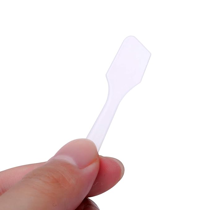 200 Pack Small Cosmetic Spatulas 3.2 Inch Mini Makeup Spatula Disposable Plastic Facial Skincare Face Mask Spatula (Translucent)