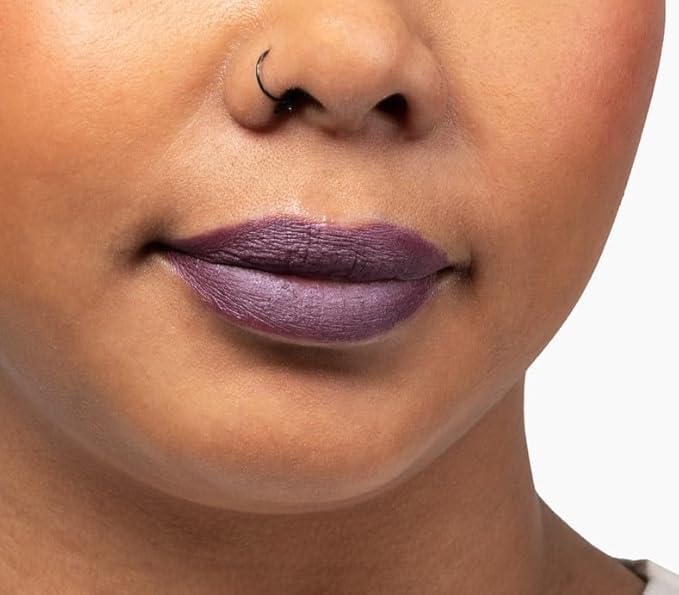 Aromi Metallic Liquid Lipstick | Long-lasting Lip Color for Women with Shimmery Finish, Dark Purple Shade, Waterproof, Vegan (Vulgar Violet)