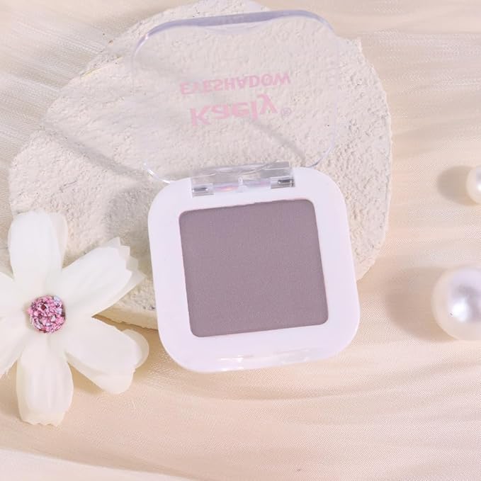 evpct Lavender Purple Matte Single Eye Shadow Palette Makeup for Older Women, Pale Lavender Natural Pressed Eyeshadow Palette for Eyes, High Pigment Longwear Mini Monochrome Eyeshadow Sombra Para Ojos