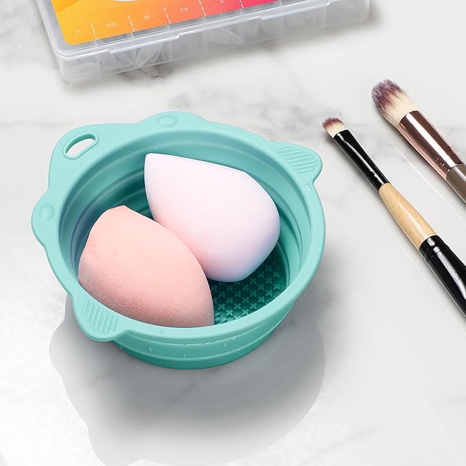 Makeup Brush Cleaner, Etercycle Foldable Silicone Brush Cleaner Bowl Srubber, Portable Washing Tools for Makeup Brush,Powder Puff,Sponge (Green)