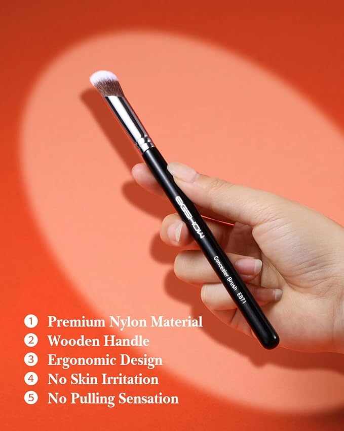 Concealer Brush for Makeup Under Eye Makeup Brush Nose Contour Brush for Eye Cream Liquid Foundation Cream Concealer (Black, E871)