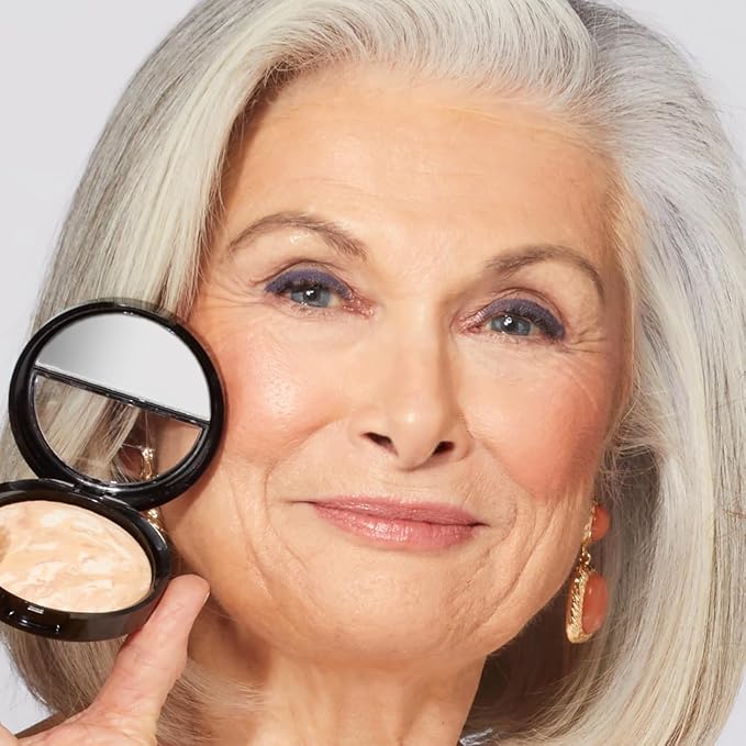 LAURA GELLER NEW YORK Baked Balance-N-Glow Illuminating Foundation - Fair - Buildable Sheer to Light Coverage - Satin Finish