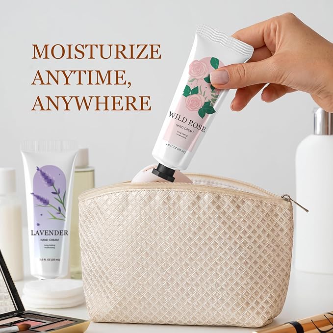 BODY & EARTH 30 Pack Hand Cream Bulk, Mini Hand Lotion, Travel Size Lotion for Women, Teacher Gifts, Bridesmaid Gifts and Bachelorette Party Favors