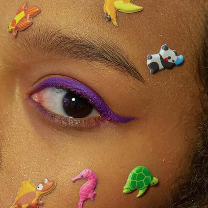 Liquid Eyeliner, Purple Eyeliner Pen, Long Lasting Colored Eyeliner Purple, Felt Tip Applicator for Precise Line, Smudgeproof, Easy to Use, Body Art Use (Lavender Whisper)