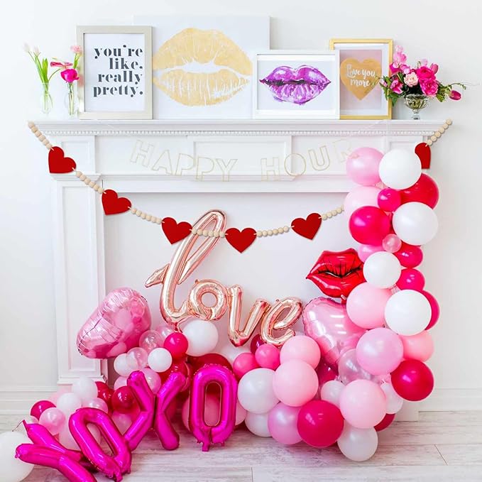 Valentine's Day Heart Decorations, Felt Hearts Wood Bead Garland Banner for Valentine's Day Decor