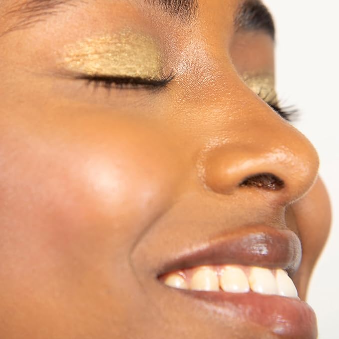 Gloweye Liquid Eyeshadow - Highly Pigmented Shimmer Eyeshadow - Intense Color Payoff and Long-Lasting Wear - 08 Precious Green - 0.084 oz