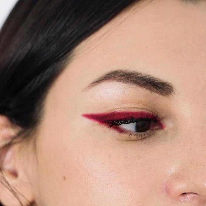 Liquid Eyeliner, Purple Eyeliner Pen, Long Lasting Colorful Liquid Eye Liner, Easy Glide Smudge Resistant, Felt Tip Applicator for Precise Line Application, Body Art Use (Berry Bliss)