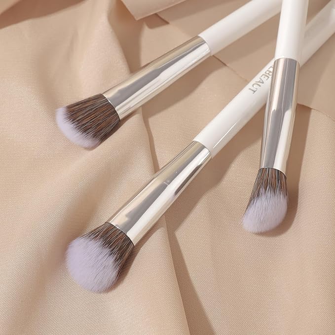 Concealer Brush, Angled Brightening Concealer Makeup Brush Under Eye Blending Brush Kitten Paw (189 concealer)
