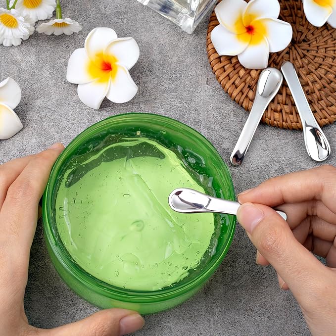 3pcs Mini Metal Makeup Spatula, Reusable Cosmetic Cream Spatulas Spoon, Skincare Scoop Applicator Facial Massage Beauty Tools for Mixing and Sampling Face Eye Cream- Silver