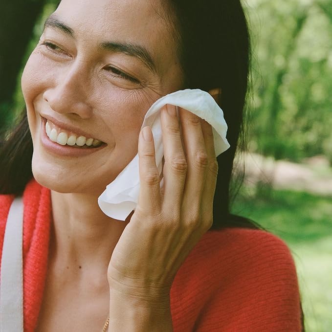 Ursa Major Essential Face Wipes | Natural, Biodegradable, Cruelty-Free | Cleanse, Exfoliate, Soothe and Hydrate | Individually Wrapped | 20 Count