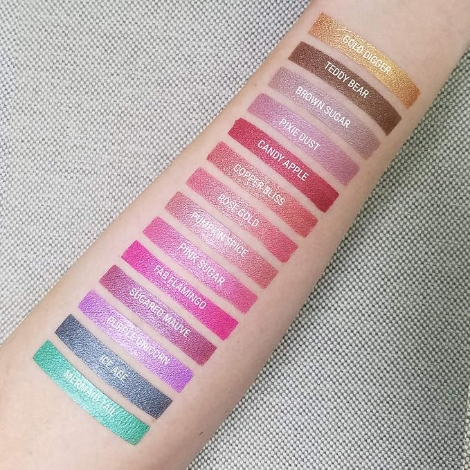 Aromi Hot Pink Metallic Liquid Lipstick | Magenta Lip Color with Shimmery Finish, Vegan, Cruelty-free, Long-Lasting and Smudge Proof (Fab Flamingo)