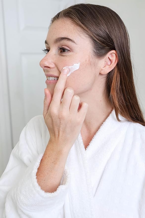 Ultimate Smoothing Facial Cream – Hydrating Anti-Aging Moisturizer for Face with Aloe Vera, Coconut Oil, Cucumber Extracts, Glycolic & Lactic Acid & Vitamin E Nourishing Facial Moisturizer for Women