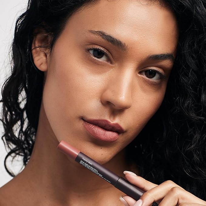VASANTI Matte Crush Lipstick Pencil – Peachy Keen Natural Peach – Soft, Velvety Matte Finish, Waterproof, Smooth Application – Natural, Vegan, Paraben-Free Lip Color