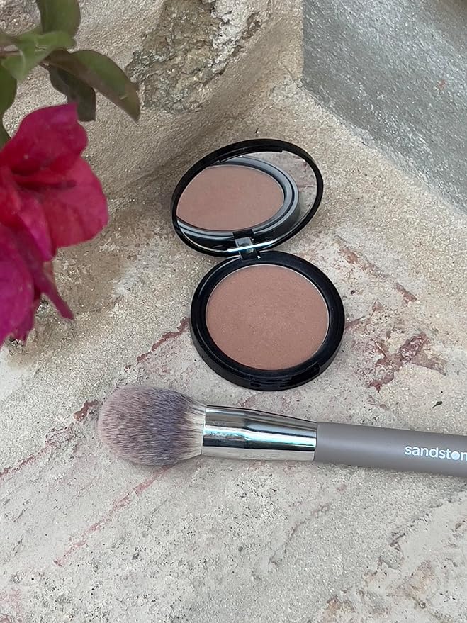 Sandstone Scandinavia oft Collection Makeup Brush - Professional Premium Powder brush for applying and blending loose and compact powder. Ultra soft bristles. Vegan brush for all skin types