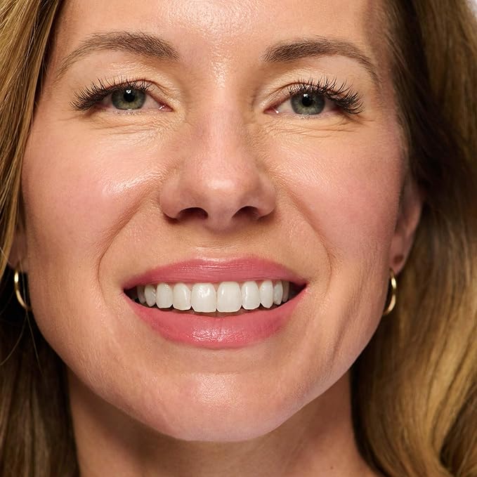 No Makeup Makeup Crème Classic Lipstick, Foolproof Sheer-to-Bold Formula Delivers Long-Lasting Hydration and Buildable Color, Lightweight Satin Finish, Made with Skin-Loving Ingredients, Pink 01