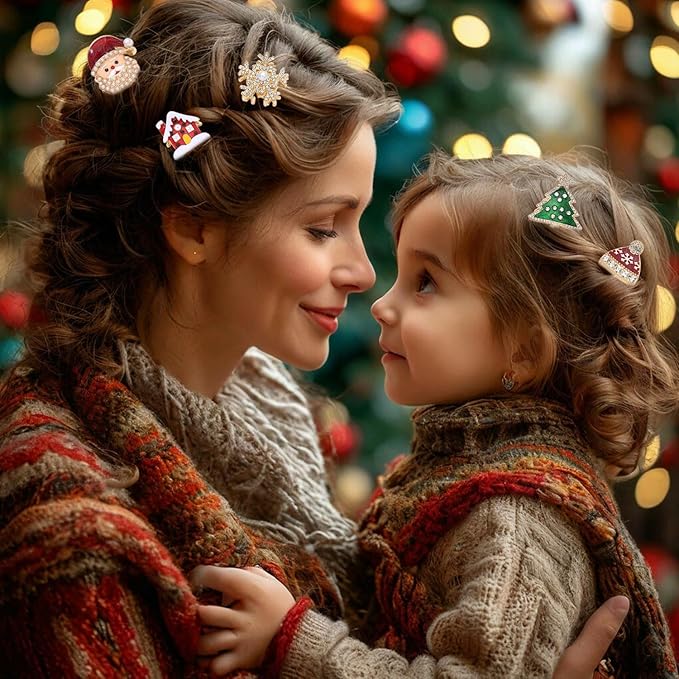 6 Pcs Christmas Hair Claw Clips Santa Claus、Xmas Tree、House、Hat and Snowflake Design Small Claw Clip Christmas Mini Hair Clips for Women Girls Hair Accessories