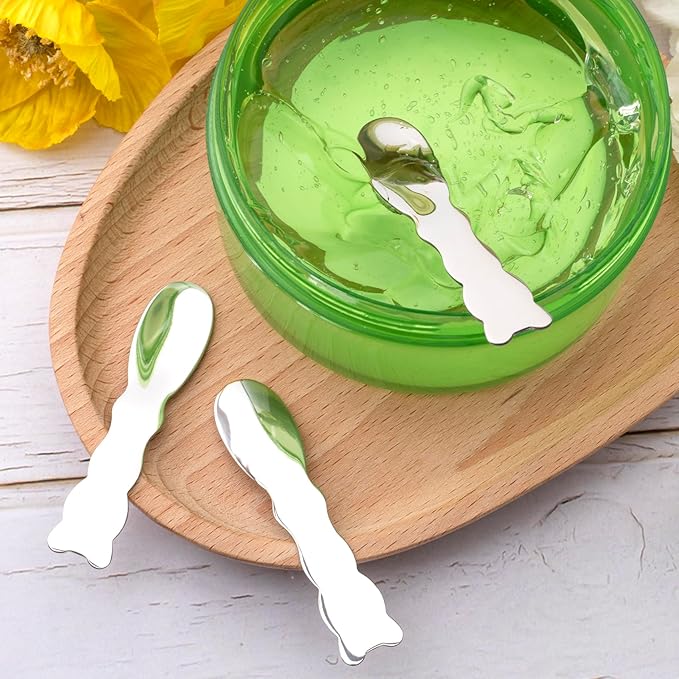 3pcs Mini Metal Makeup Spatula, Reusable Cosmetic Cream Spatulas Spoon, Skincare Scoop Applicator Facial Massage Beauty Tools for Mixing and Sampling Face Eye Cream- Silver