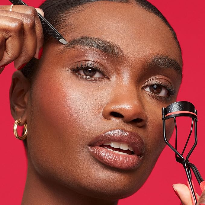 Revlon Extra Curl Lash Curler, Gives an All Day Dramatic Curl, with Finger Grips for a Non Slip Grip, Easy to Use, 1 Count