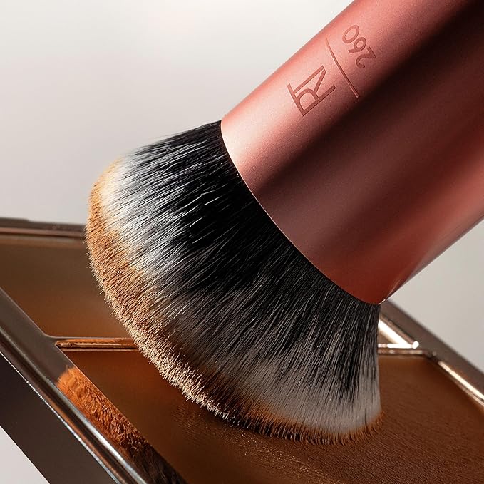 Real Techniques Bubble Blending Makeup Brush, Multipurpose Foundation Brush For Liquid, Cream, & Powder Products, Unique Round Brush Head, Synthetic Bristles, Vegan & Cruelty Free, 1 Count